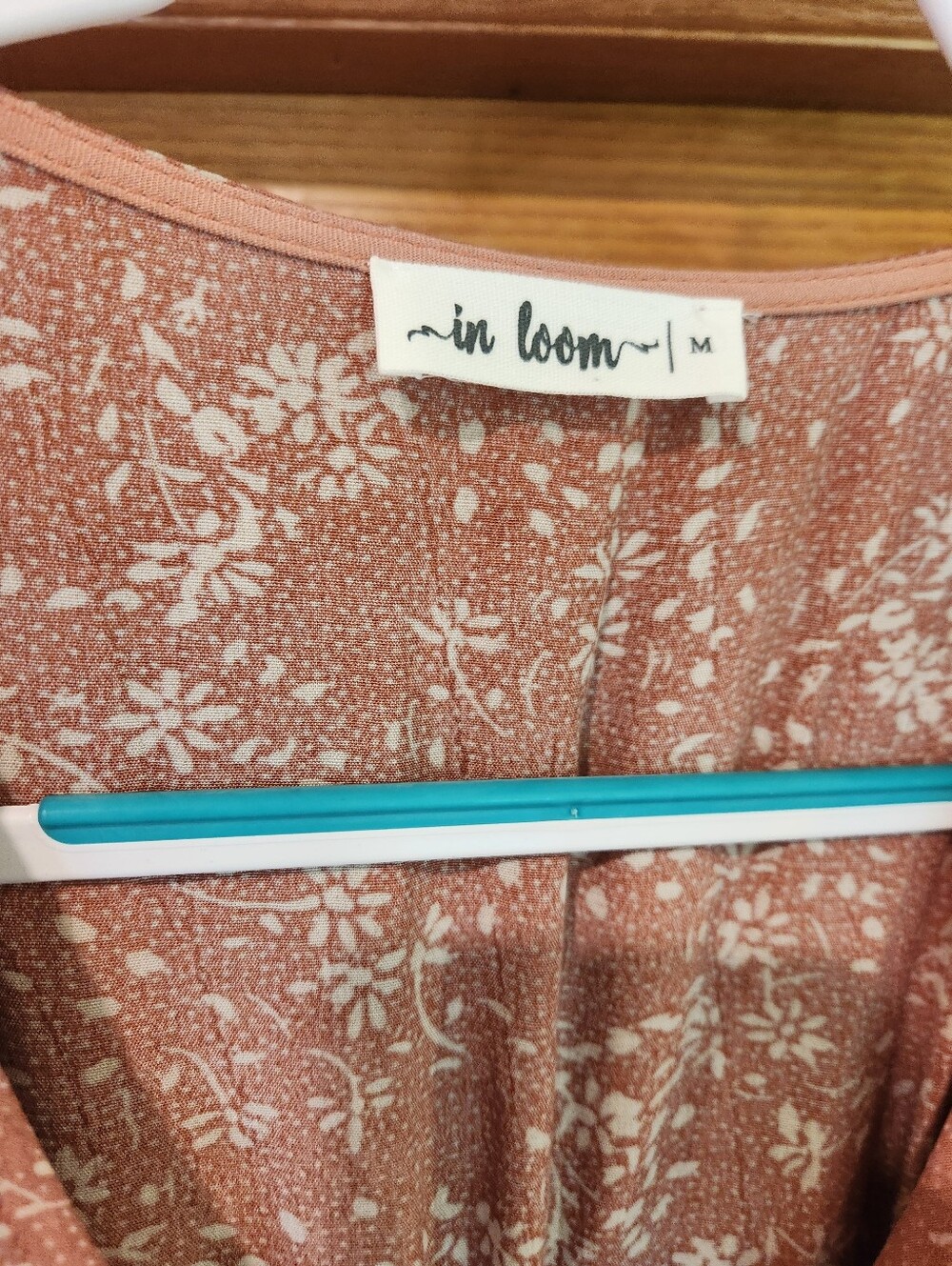 In Loom "Francie" Rayon/Viscose Dress, Size Medium - Picture 4 of 10